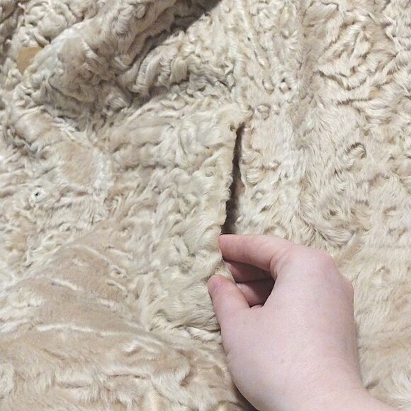 Women's Small? Short Curly Sheep/Lamb, Soft Sheepskin Fur Trench Coat, Unbranded - Picture 4 of 16